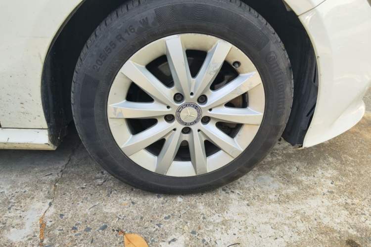 Used Mercedes-Benz A-Class 2016 A 180 Right Front Wheel Hub