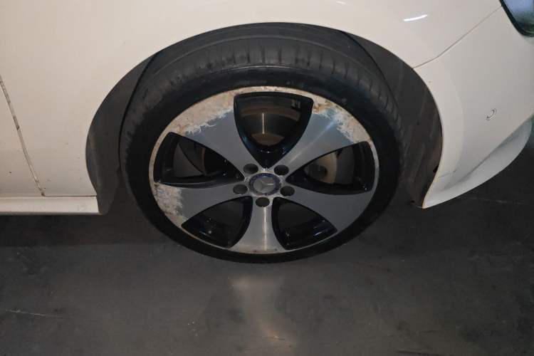 Used Mercedes-Benz A-Class 2016 A 200 Fashion Model Right Front Wheel Hub