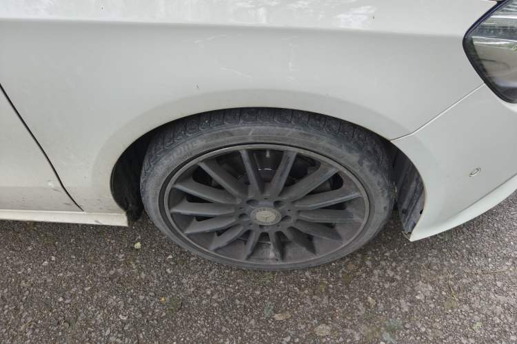 Used Mercedes-Benz A-Class 2016 A 200 Dynamic Edition Right Front Wheel Hub