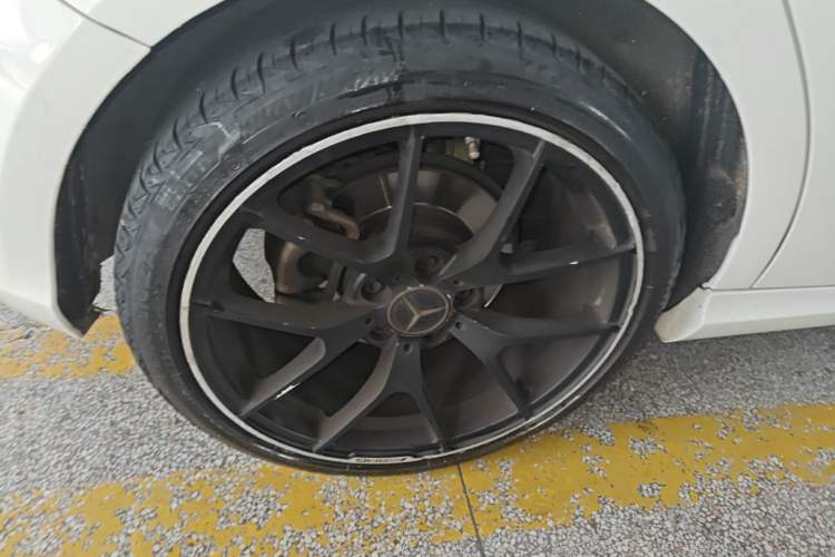 Used Mercedes-Benz A-Class 2016 A 200 Fashion Model Right Rear Wheel Hub