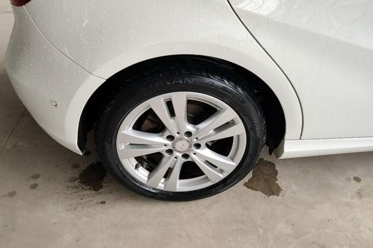 Used Mercedes-Benz A-Class 2016 A 200 Dynamic Edition Right Rear Wheel Hub