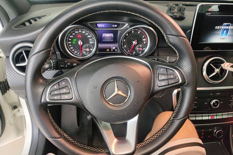 Used Mercedes-Benz A-Class 2016 A 200 Fashion Model Steering Wheel