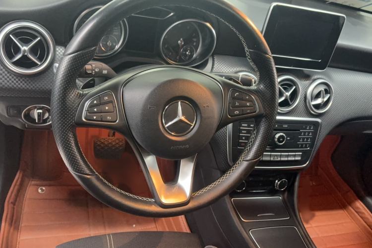Used Mercedes-Benz A-Class 2016 A 200 Fashion Model Steering Wheel