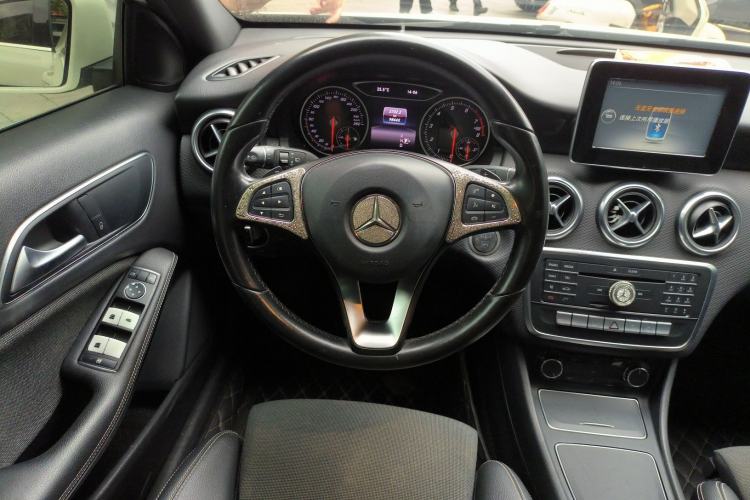 Used Mercedes-Benz A-Class 2016 A 200 Dynamic Edition Steering Wheel