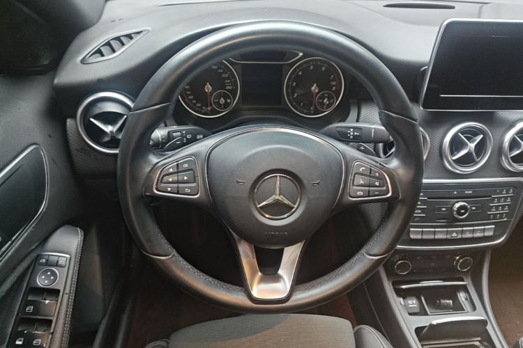 Used Mercedes-Benz A-Class 2016 A 200 Dynamic Edition Steering Wheel