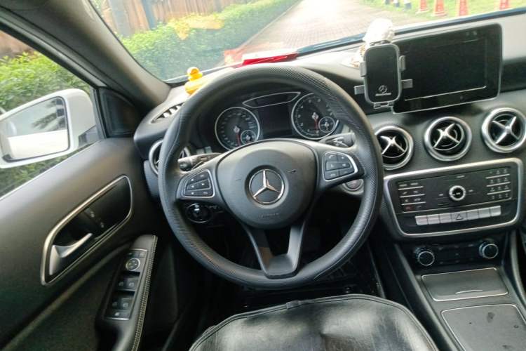 Used Mercedes-Benz A-Class 2016 A 180 Steering Wheel