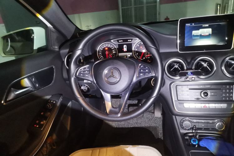 Used Mercedes-Benz A-Class 2016 A 200 Dynamic Edition Steering Wheel