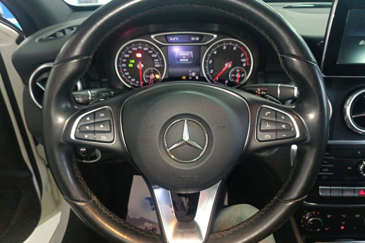Used Mercedes-Benz A-Class 2016 A 200 Dynamic Edition Steering Wheel