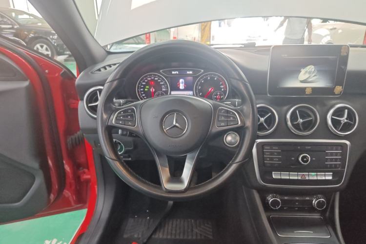 Used Mercedes-Benz A-Class 2016 A 200 Dynamic Edition Steering Wheel