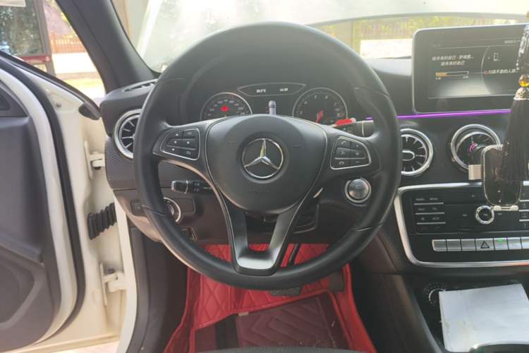 Used Mercedes-Benz A-Class 2016 A 200 Dynamic Edition Steering Wheel