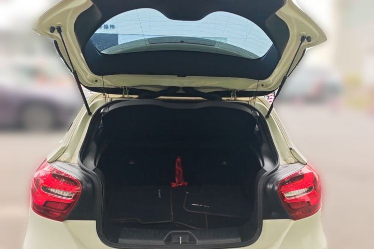 Used Mercedes-Benz A-Class 2016 A 200 Sport model Trunk