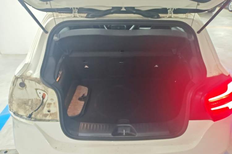 Used Mercedes-Benz A-Class 2016 A 200 Dynamic Edition Trunk