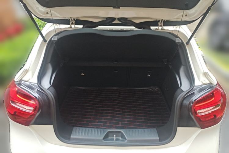 Used Mercedes-Benz A-Class 2016 A 200 Dynamic Edition Trunk