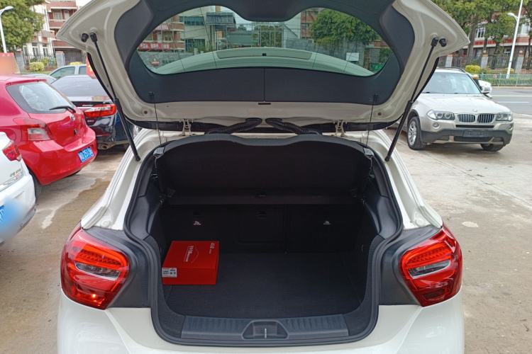 Used Mercedes-Benz A-Class 2016 A 180 Trunk