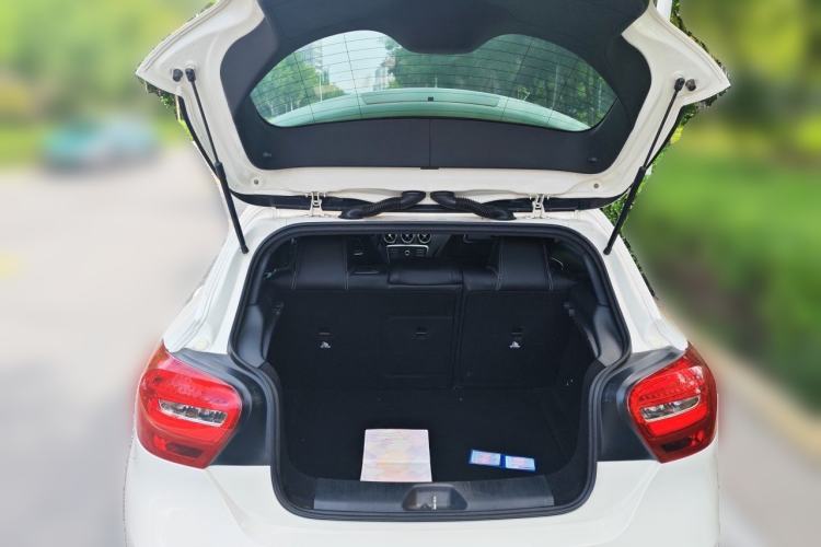 Used Mercedes-Benz A-Class 2016 A 180 Trunk