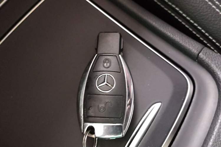 Used Mercedes-Benz A-Class 2016 A 200 Dynamic Edition Vehicle Key