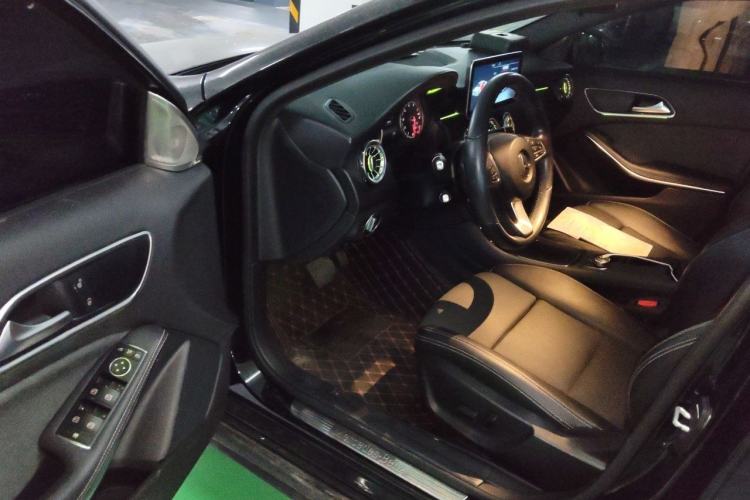 Used Mercedes-Benz A-Class 2017 A 200 Dynamic Edition Driver Seat