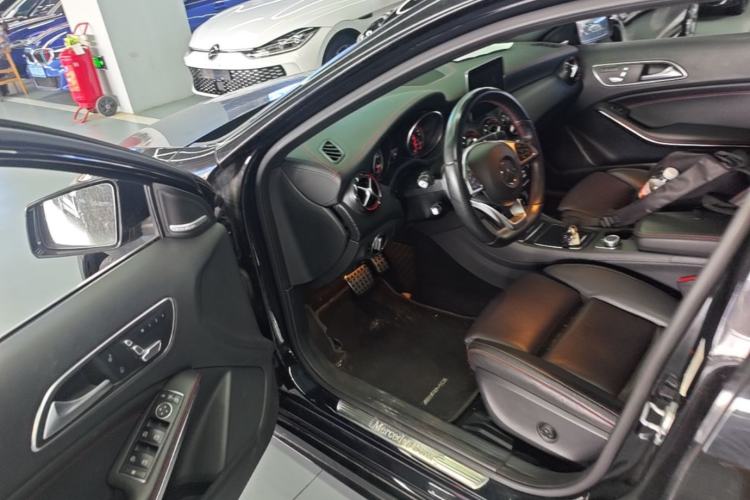 Used Mercedes-Benz A-Class 2017 A 260 Sport Edition Driver Seat