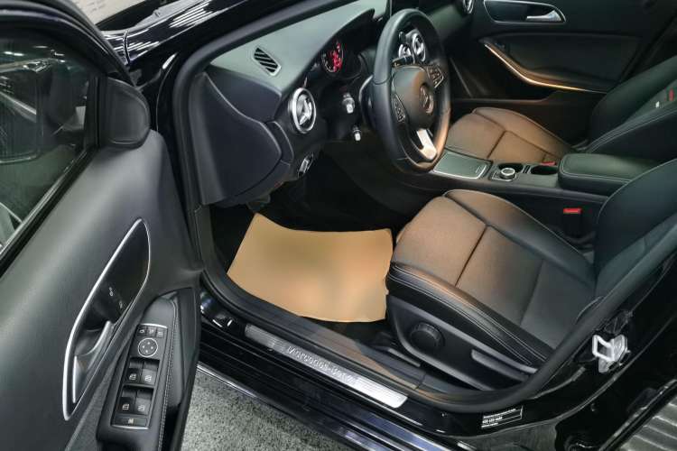 Used Mercedes-Benz A-Class 2017 A 200 Dynamic Edition Driver Seat