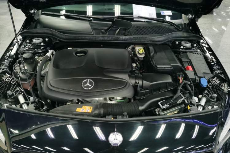 Used Mercedes-Benz A-Class 2017 A 200 Dynamic Edition Engine Bay