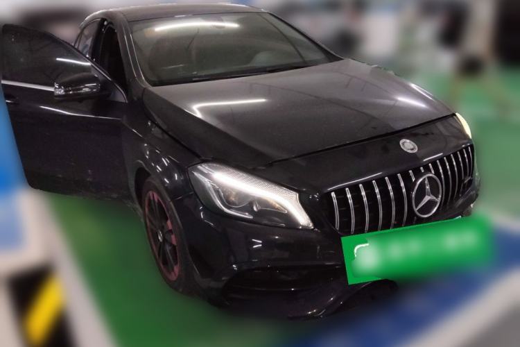 Used Mercedes-Benz A-Class 2017 A 200 Dynamic Edition Front Right 45 Deg