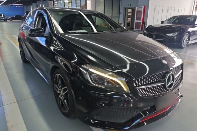 Used Mercedes-Benz A-Class 2017 A 260 Sport Edition Front Right 45 Deg
