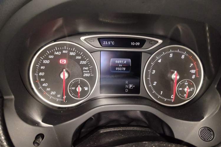 Used Mercedes-Benz A-Class 2017 A 200 Dynamic Edition Odometer Close Up