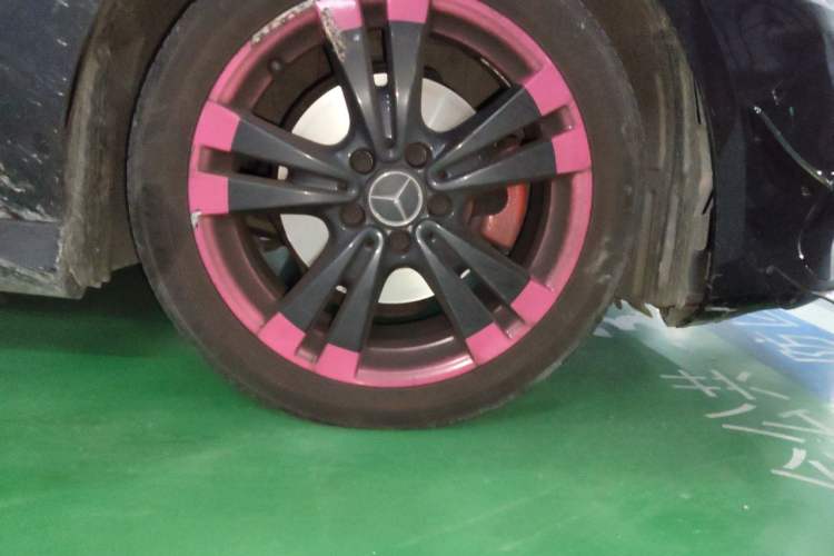 Used Mercedes-Benz A-Class 2017 A 200 Dynamic Edition Right Front Wheel Hub