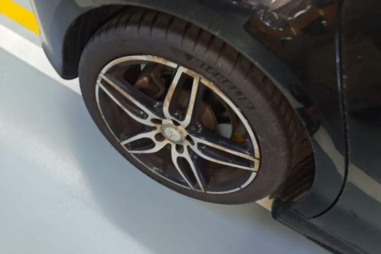 Used Mercedes-Benz A-Class 2017 A 260 Sport Edition Right Rear Wheel Hub