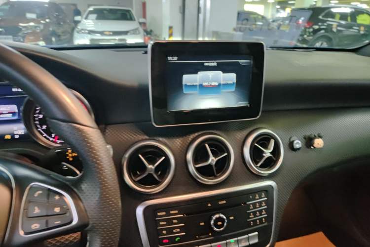 Used Mercedes-Benz A-Class 2017 A 200 Fashion Model Audio And AC Panel