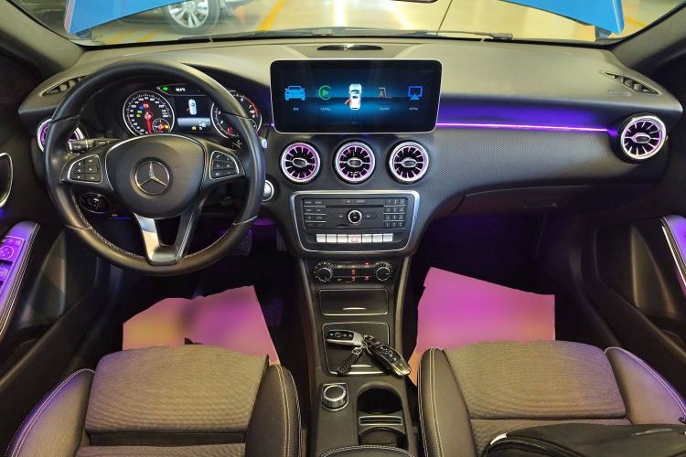 Used Mercedes-Benz A-Class 2017 A 200 Dynamic Edition Center Console
