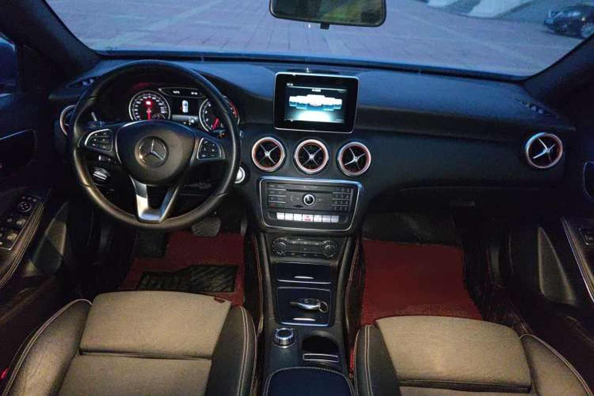 Used Mercedes-Benz A-Class 2017 A 200 Dynamic Edition Center Console