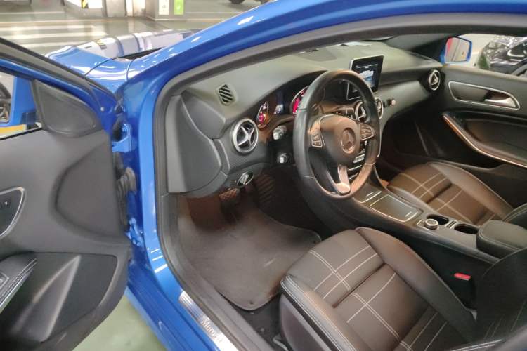 Used Mercedes-Benz A-Class 2017 A 200 Fashion Model Driver Seat