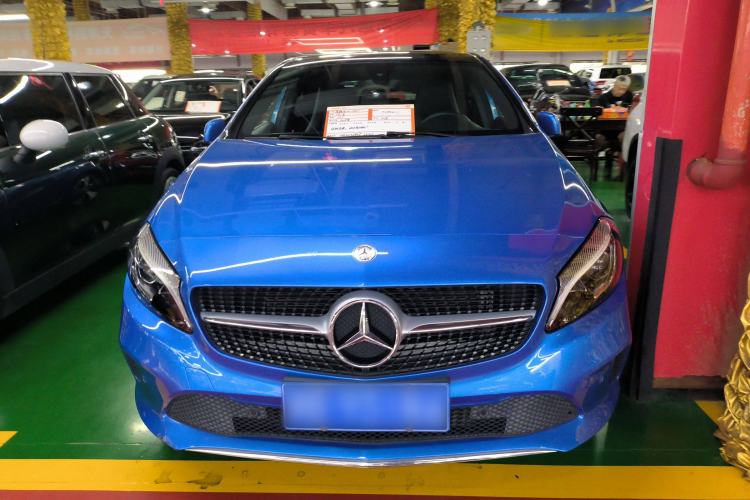Used Mercedes-Benz A-Class 2017 A 200 Fashion Model Exterior 1