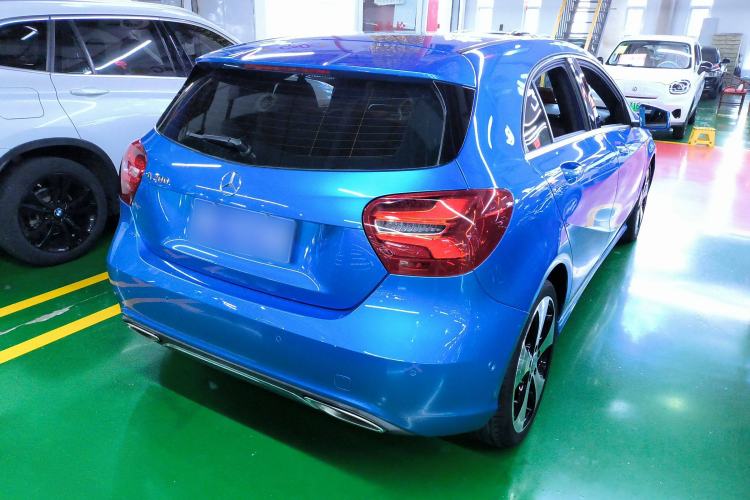 Used Mercedes-Benz A-Class 2017 A 200 Fashion Model Exterior 3