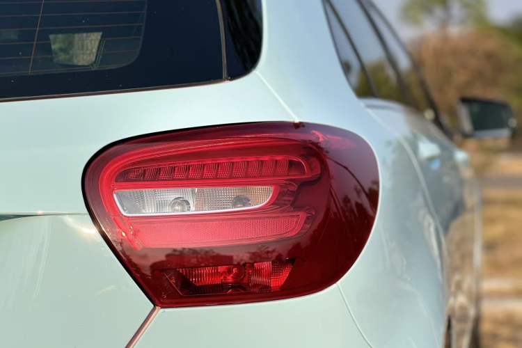 Used Mercedes-Benz A-Class 2017 Revised A 180 Exterior 7