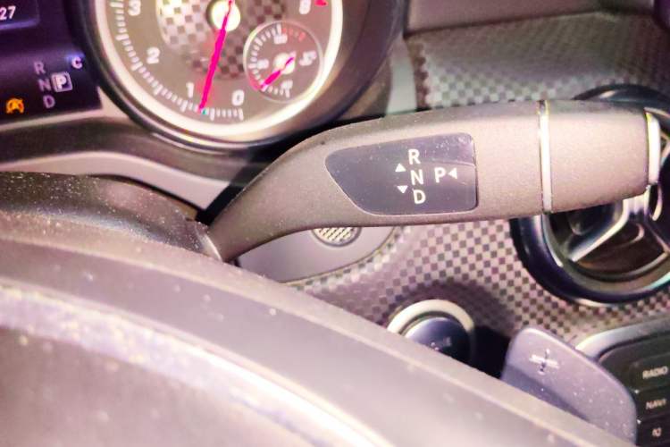 Used Mercedes-Benz A-Class 2017 Revised Version A 200 Fashion Edition Gear Lever