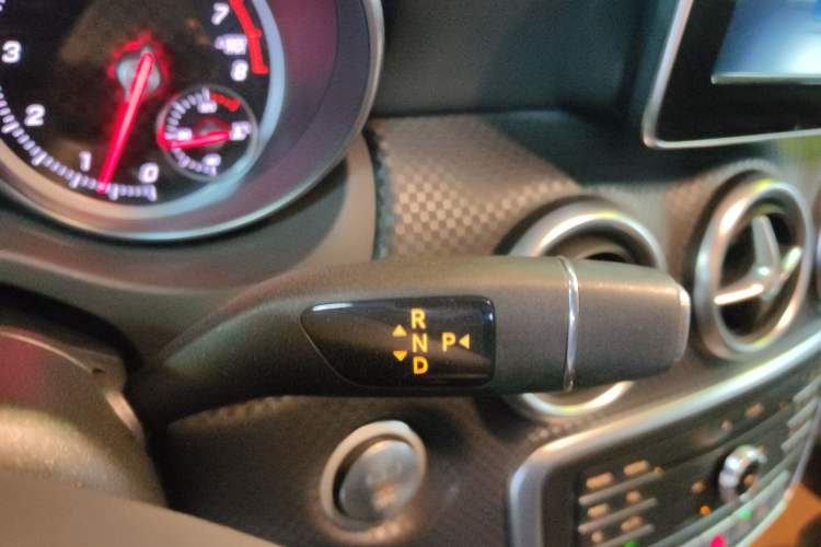Used Mercedes-Benz A-Class 2017 A 200 Fashion Model Gear Lever