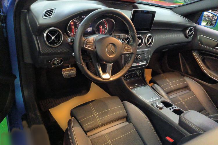 Used Mercedes-Benz A-Class 2017 A 200 Fashion Model Interior 3