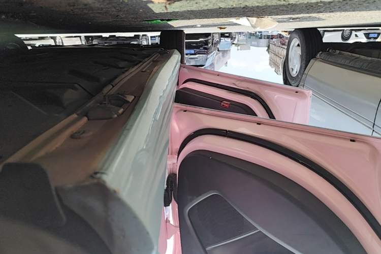 Used Mercedes-Benz A-Class 2017 Revised A 180 Left Side Sill