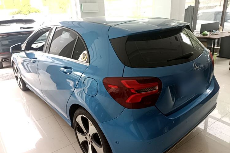Used Mercedes-Benz A-Class 2017 A 200 Fashion Model Rear Left 45 Deg