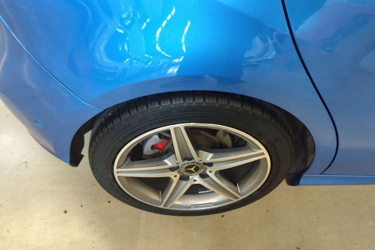 Used Mercedes-Benz A-Class 2017 A 200 Dynamic Edition Right Rear Wheel Hub