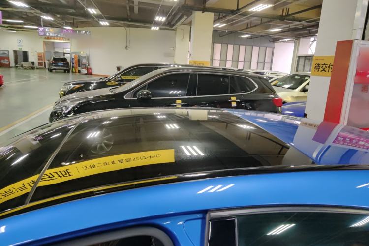 Used Mercedes-Benz A-Class 2017 A 200 Fashion Model Roof