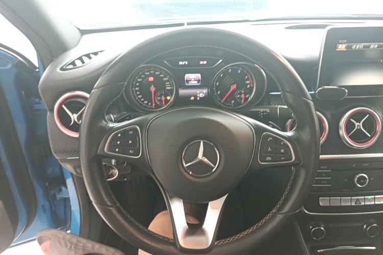 Used Mercedes-Benz A-Class 2017 A 200 Fashion Model Steering Wheel