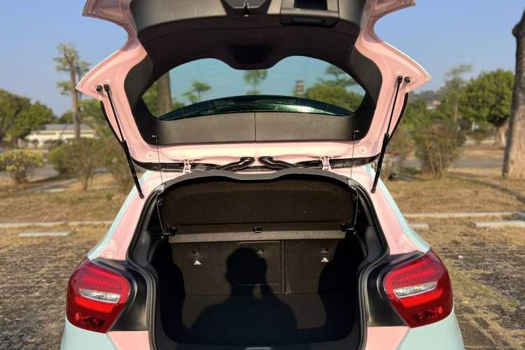 Used Mercedes-Benz A-Class 2017 Revised A 180 Trunk
