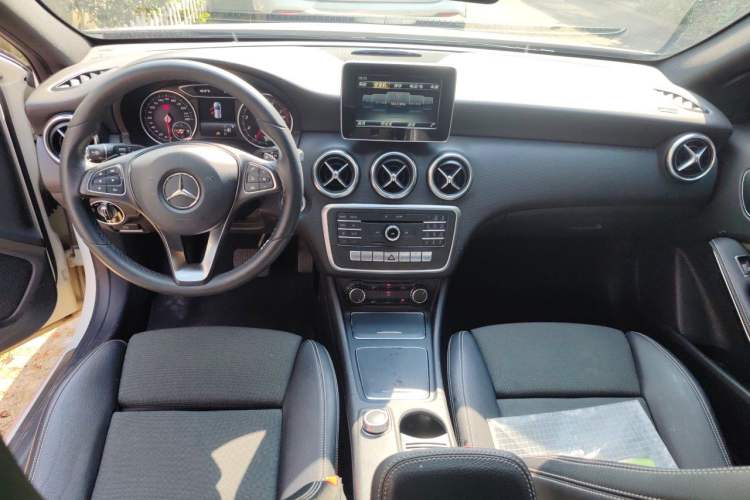 Used Mercedes-Benz A-Class 2017 Revised A 200 Dynamic Edition Center Console