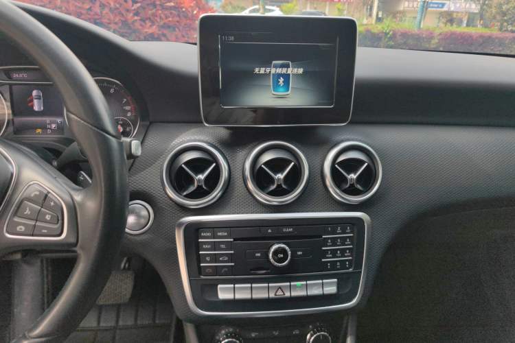 Used Mercedes-Benz A-Class 2017 Revised A 200 Dynamic Edition Audio And AC Panel