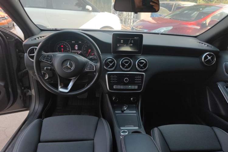 Used Mercedes-Benz A-Class 2017 Revised A 200 Dynamic Edition Center Console