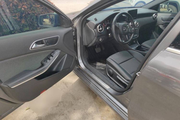 Used Mercedes-Benz A-Class 2017 Revised A 200 Dynamic Edition Driver Seat
