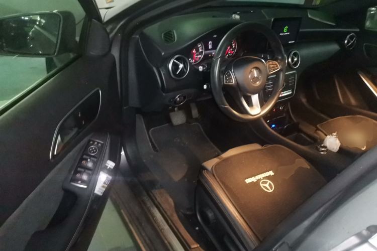 Used Mercedes-Benz A-Class 2017 A 200 Dynamic Edition Driver Seat